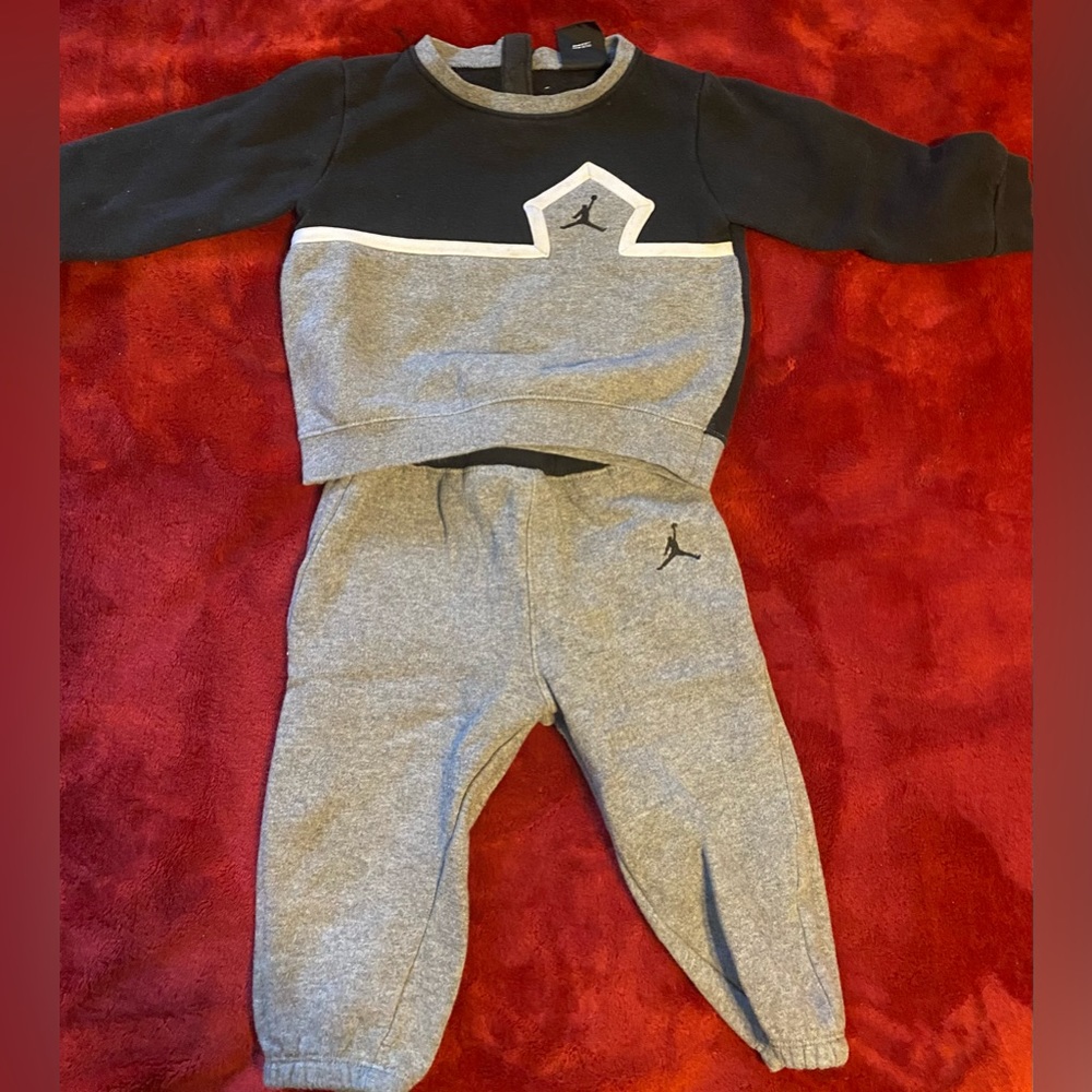 Jordan sweatsuit